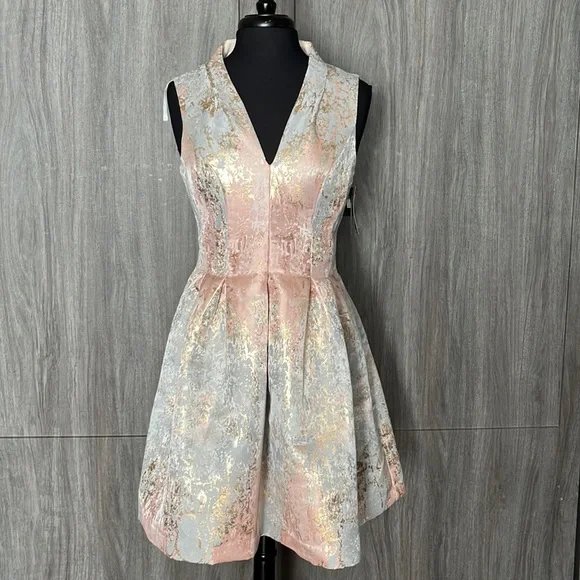 Vince Camuto fit & Flare Dress 👗 - Picture 4 of 16